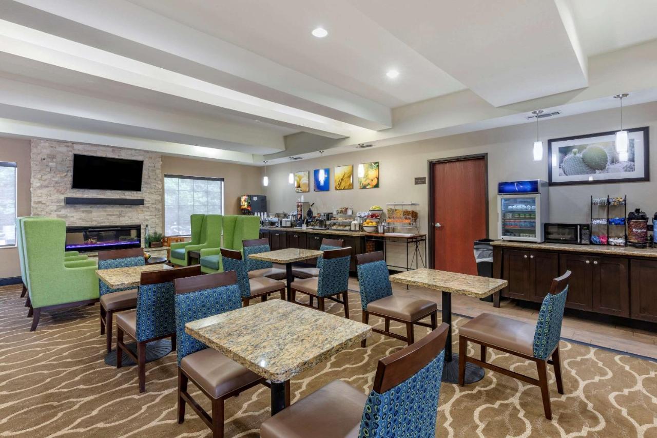 Comfort Inn & Suites Paris Esterno foto