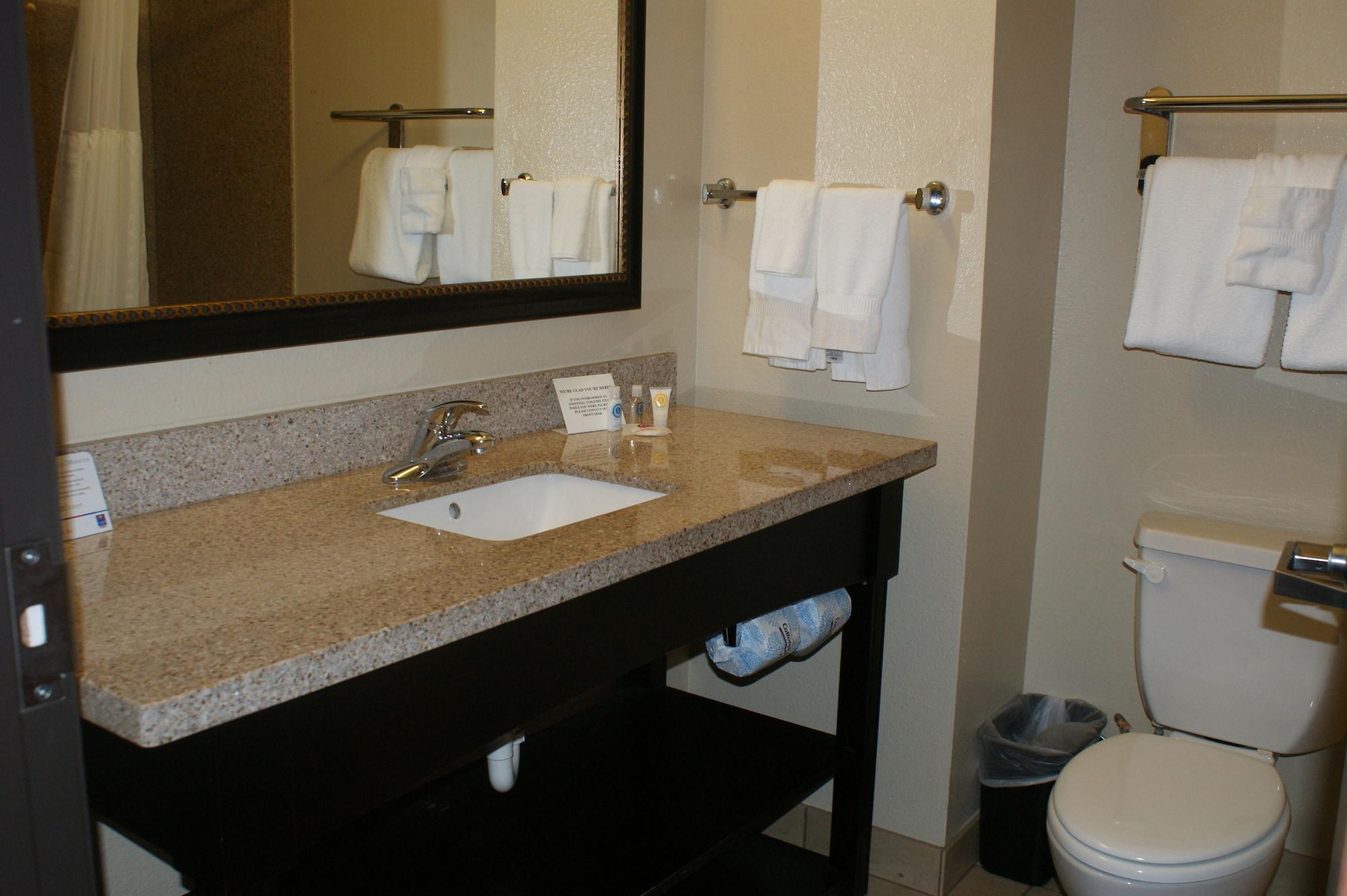 Comfort Inn & Suites Paris Esterno foto